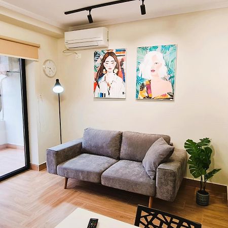 2V1 - Center Apartment 1 ティラナ エクステリア 写真